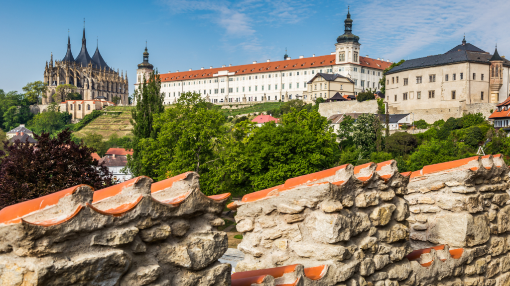 trips around the Czech Republic - rent a car with a driver